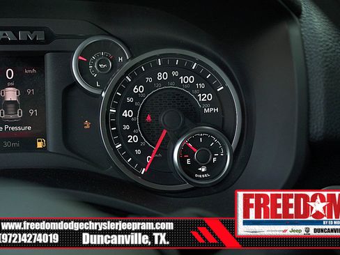 New 2025 RAM 2500 Tradesman image 32