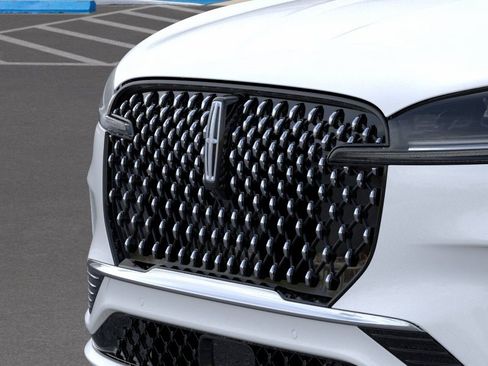 New 2026 Lincoln Aviator Black Label AWD/4WD image 17