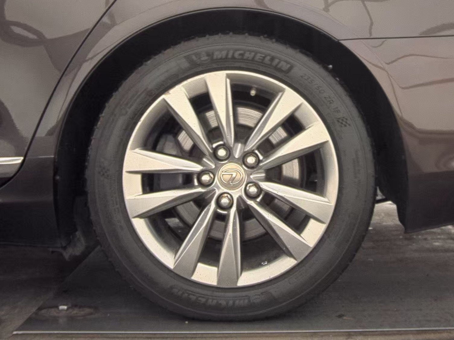 Used 2016 Lexus LS 460 AWD w/ Comfort Package image 10