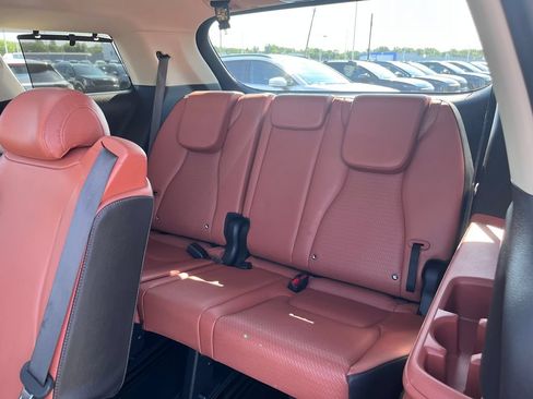 Certified 2024 Kia Carnival SX Prestige FWD image 25
