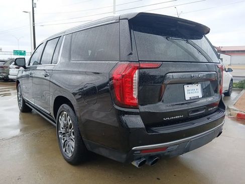Used 2023 GMC Yukon XL Denali Ultimate AWD/4WD image 7