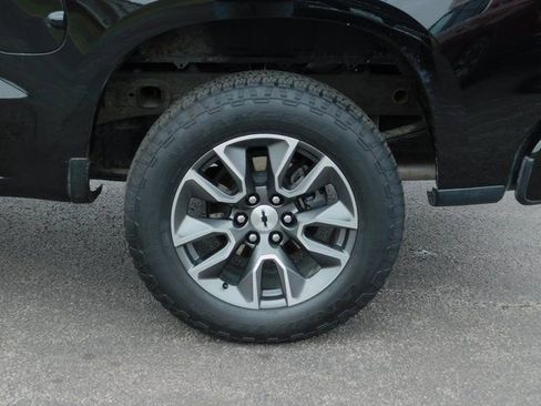 Used 2024 Chevrolet Silverado 1500 RST w/ Z71 Off-Road Package image 10