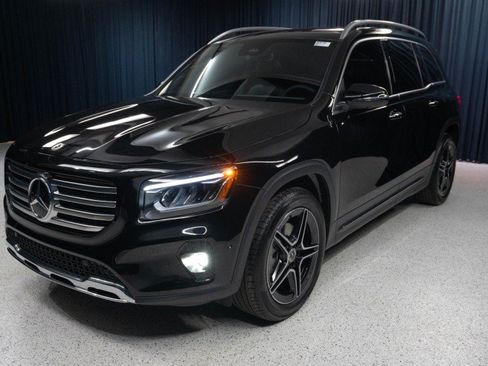 New 2026 Mercedes-Benz GLB 250 image 1