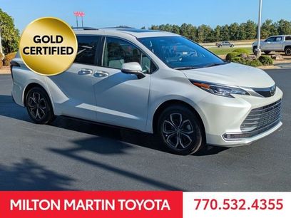 Certified 2026 Toyota Sienna Platinum