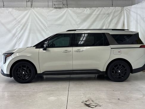 New 2025 Kia Carnival SX Prestige FWD image 7
