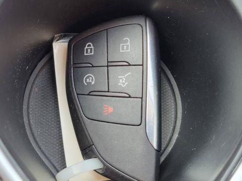 Used 2023 Buick Envision Avenir AWD/4WD image 23
