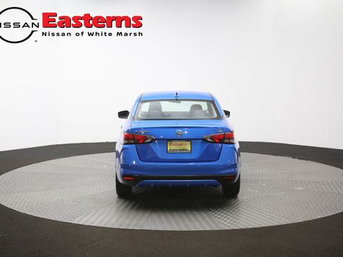 Used 2022 Nissan Versa SV FWD image 35