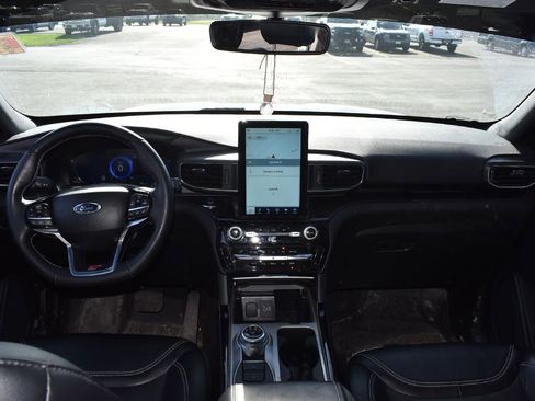 Used 2023 Ford Explorer ST w/ Equipment Group 401A AWD/4WD image 3