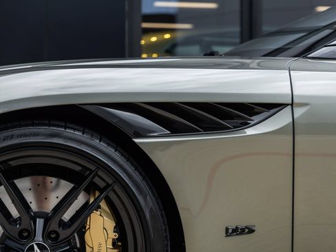 Used 2023 Aston Martin DBS Superleggera Volante RWD image 17