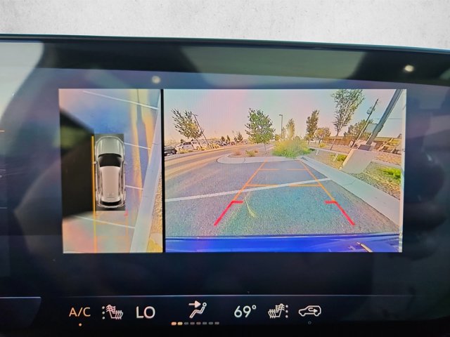 Used 2024 Buick Envision Avenir AWD/4WD image 14