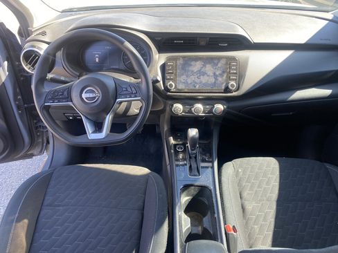 Used 2024 Nissan Kicks SV FWD image 19