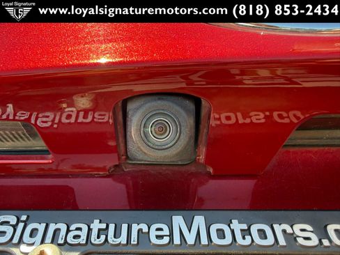 Used 2018 Toyota C-HR XLE FWD image 9