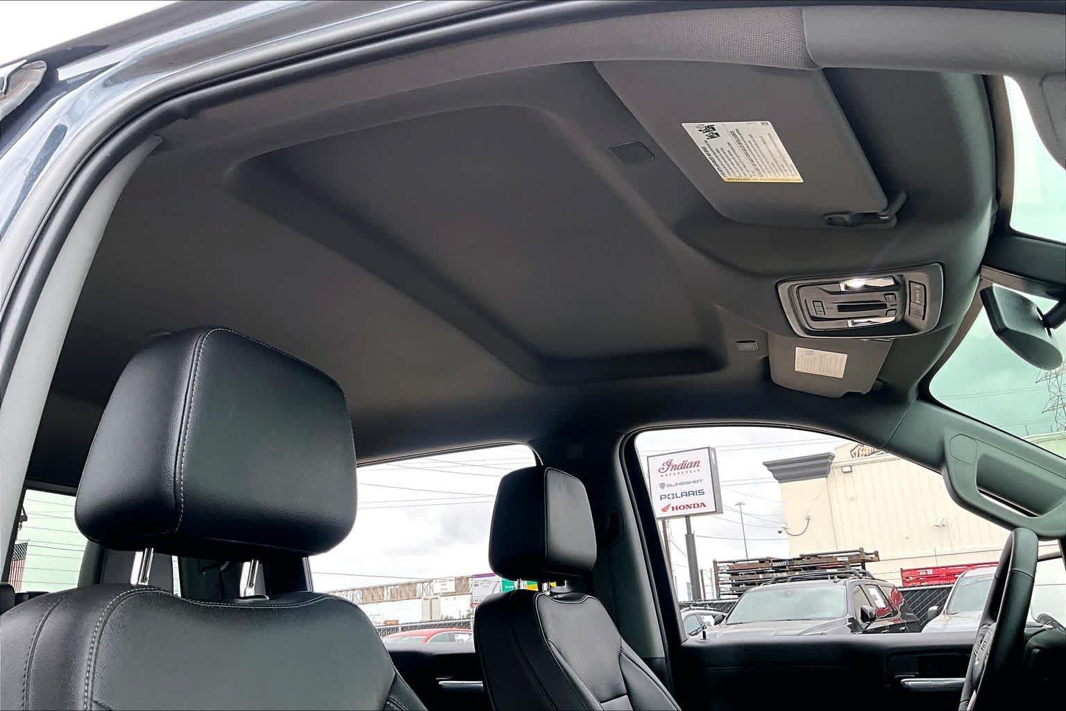 Used 2021 GMC Sierra 1500 SLT RWD image 14