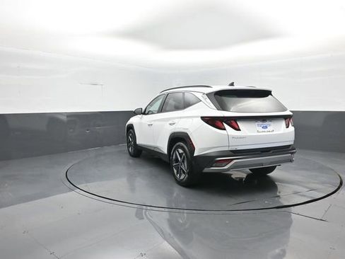 Used 2025 Hyundai Tucson SEL FWD image 5