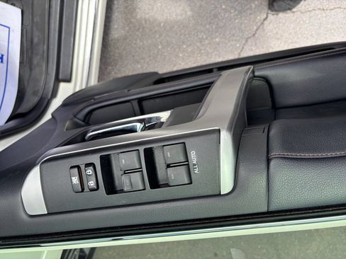 Used 2022 Toyota 4Runner Limited RWD image 16