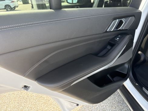 Used 2021 BMW X5 sDrive40i w/ Premium Package RWD image 11