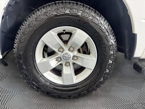Used 2017 RAM 1500 Express AWD/4WD image 28