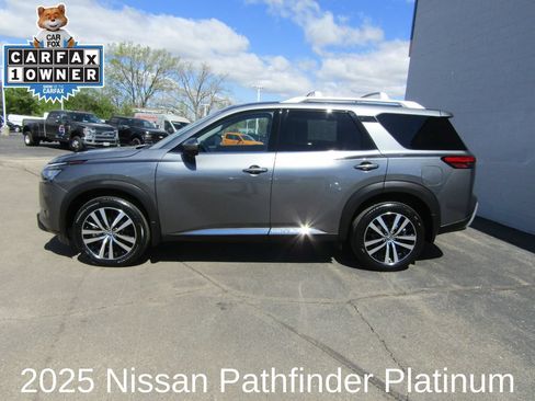 Used 2025 Nissan Pathfinder Platinum w/ Cargo Package AWD/4WD image 2