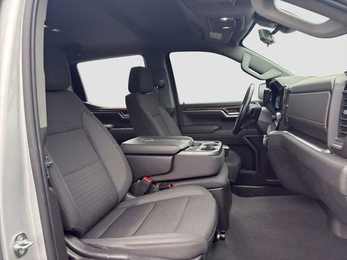 Used 2022 Chevrolet Silverado 1500 LT image 17