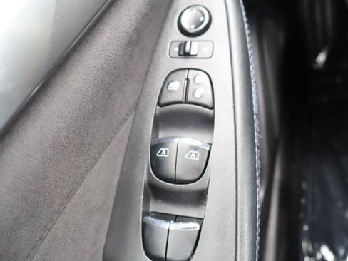 Used 2016 Nissan Maxima SR FWD image 27