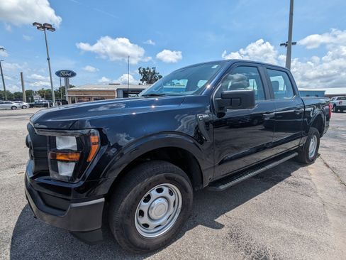 Used 2023 Ford F150 XL w/ Trailer Tow Package image 8