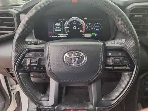 Used 2023 Toyota Sequoia TRD Pro AWD/4WD image 22