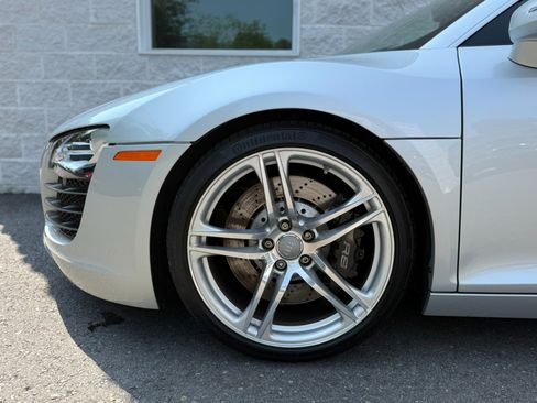 Used 2011 Audi R8 V8 image 32