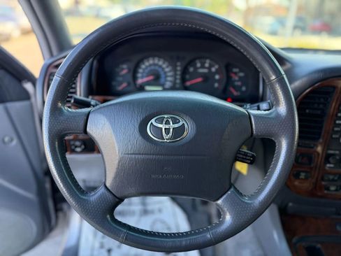 Used 2002 Toyota Land Cruiser image 22