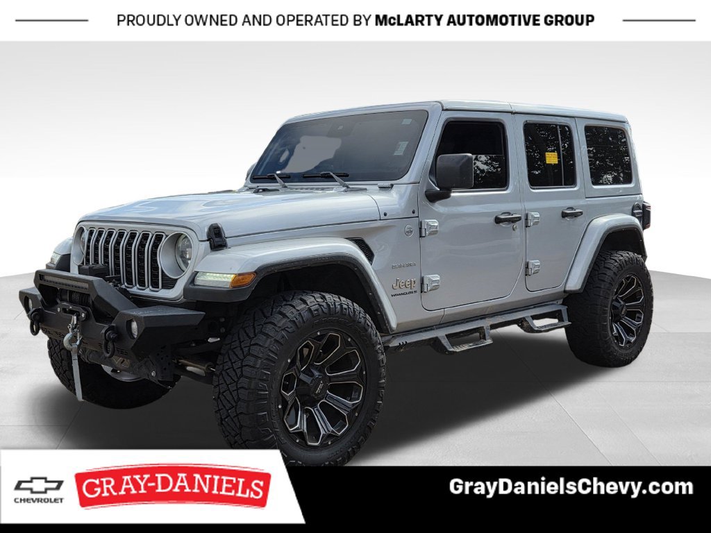 Used 2024 Jeep Wrangler Unlimited Sahara w/ Dual Top Group AWD/4WD 360° Tour