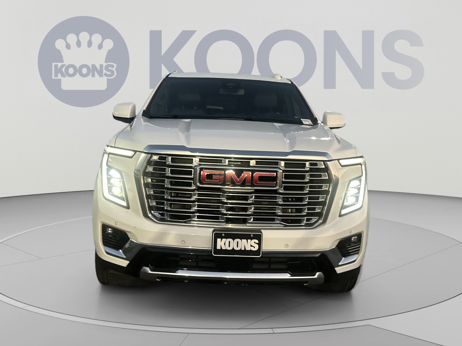 Used 2025 GMC Yukon Denali AWD/4WD image 4