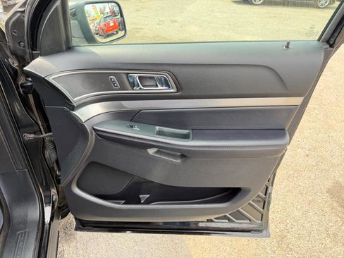 Used 2018 Ford Explorer XLT w/ Equipment Group 202A image 51