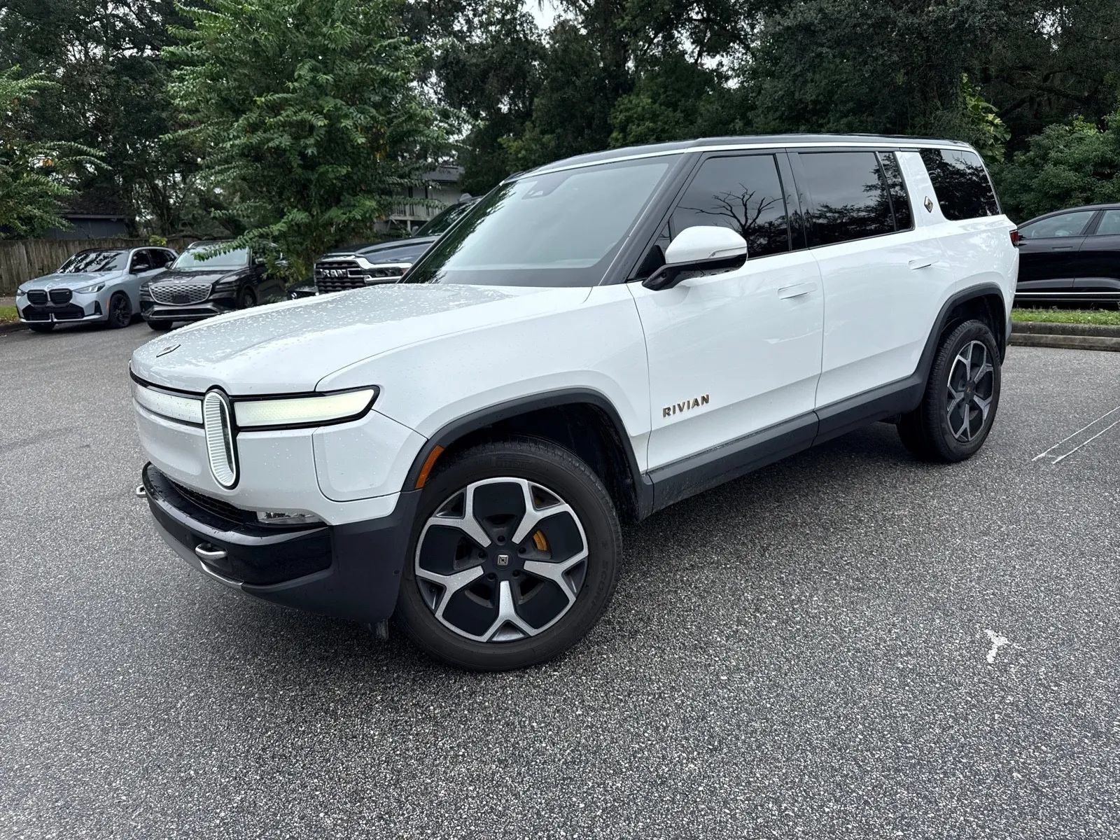 Used 2024 Rivian R1S Adventure Quad AWD/4WD image 3