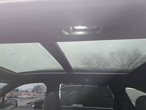 Used 2025 Kia Sorento SX Prestige image 22