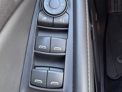 Used 2021 Buick Enclave Avenir w/ Avenir Technology Package AWD/4WD image 27
