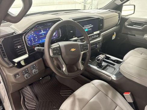 New 2026 Chevrolet Silverado 1500 LTZ w/ Z71 Off-Road Package AWD/4WD image 10