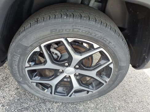 Certified 2024 Jeep Compass Limited AWD/4WD image 5
