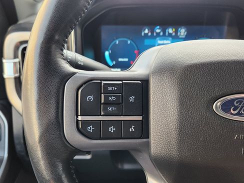 Used 2024 Ford F250 Lariat image 33