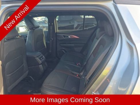 Used 2024 Chevrolet Equinox EV RS FWD image 15
