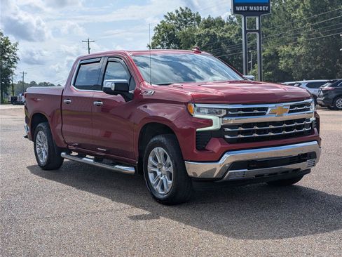 Used 2025 Chevrolet Silverado 1500 LTZ w/ LTZ Premium Package AWD/4WD image 9