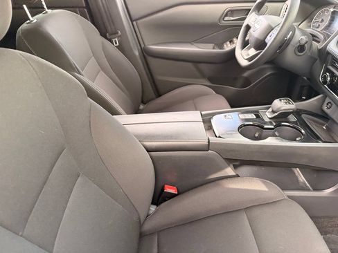 Certified 2025 Nissan Rogue S FWD image 12