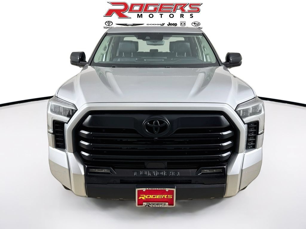 Used 2024 Toyota Tundra Limited AWD/4WD image 7