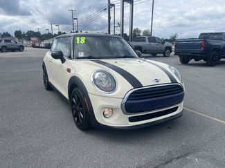 Used 2018 MINI Cooper 2-Door Hardtop FWD video 1