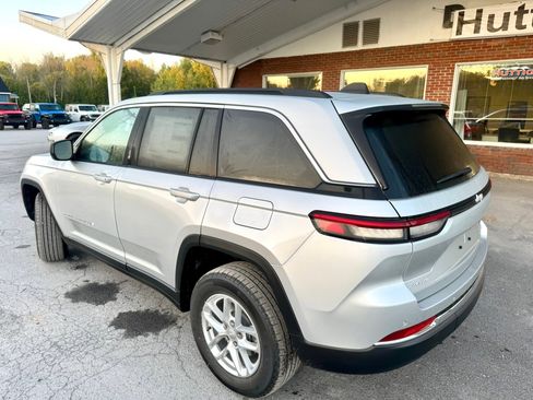 New 2025 Jeep Grand Cherokee Laredo X w/ Luxury Tech Group I image 3