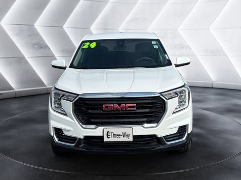 Certified 2024 GMC Terrain SLE FWD image 8