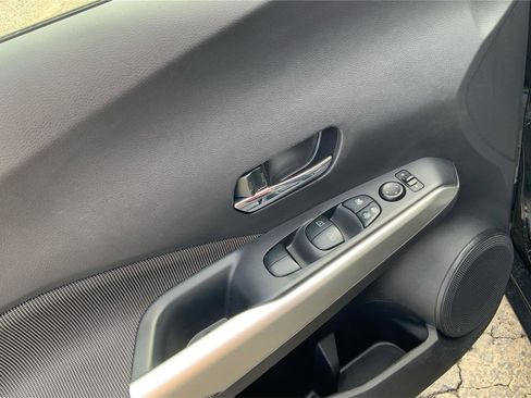 Used 2020 Nissan Kicks SV image 17