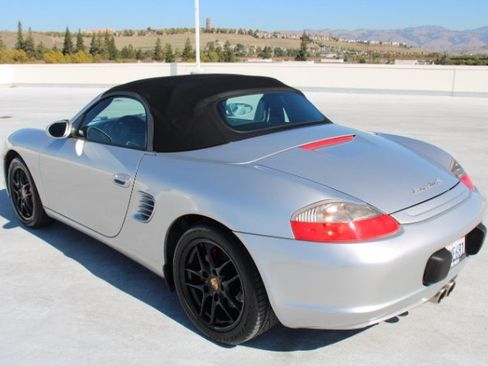 Used 2004 Porsche Boxster S image 5