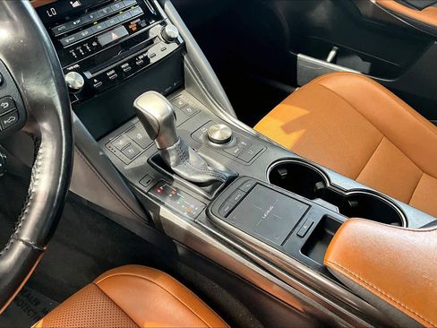 Used 2022 Lexus IS 300 w/ Premium Package RWD image 17