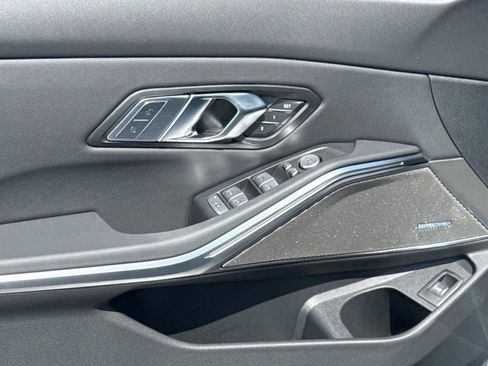 New 2026 BMW 330i xDrive Sedan w/ Premium Package AWD/4WD image 27