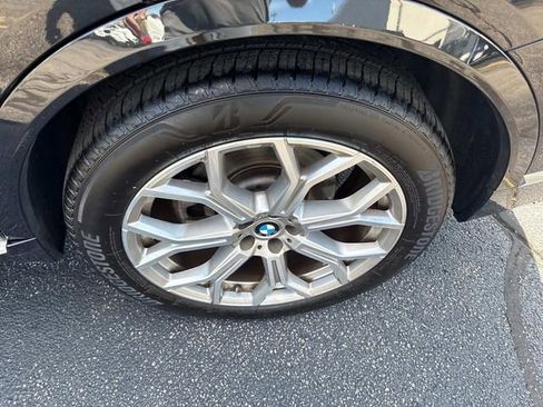 Used 2025 BMW X7 xDrive40i image 17