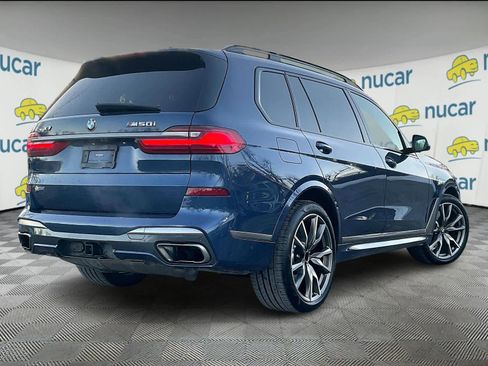 Used 2021 BMW X7 M50i image 11